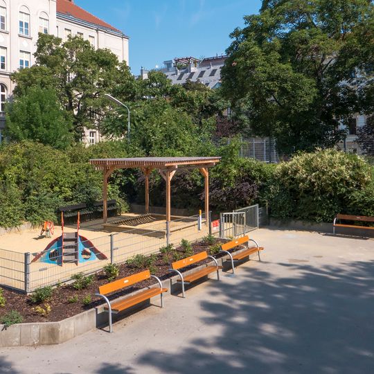 Frederic-Morton park