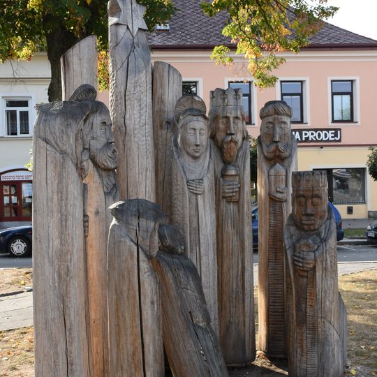 Dřevěný betlém na náměstí