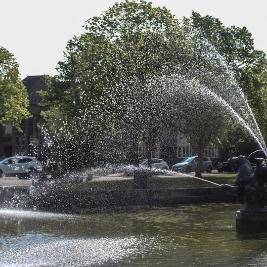 Pond and fountain, Lady Lever Art Gallery