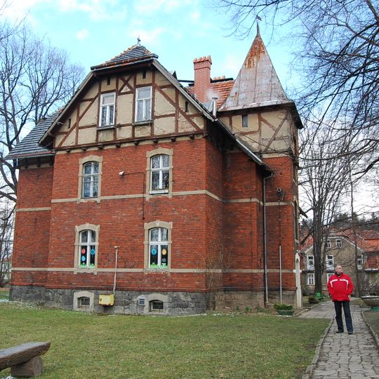 5 Ogrodowa Street in Szczawno-Zdrój