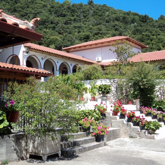 Moni Metamorfosis Sotira, Kamena Vourla