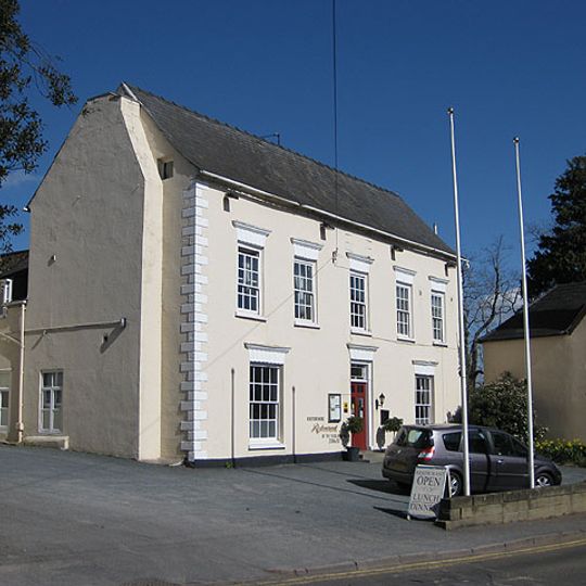 Bridge House Hotel