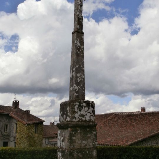 Croix de Montrol-Sénard