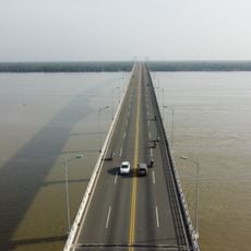 Cổ Chiên Bridge