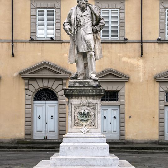 Monumento a Giuseppe Mazzoni