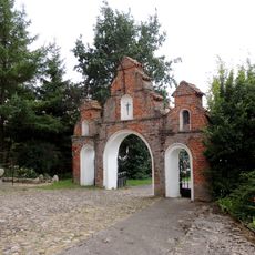 Bramka II - główna przykościelna