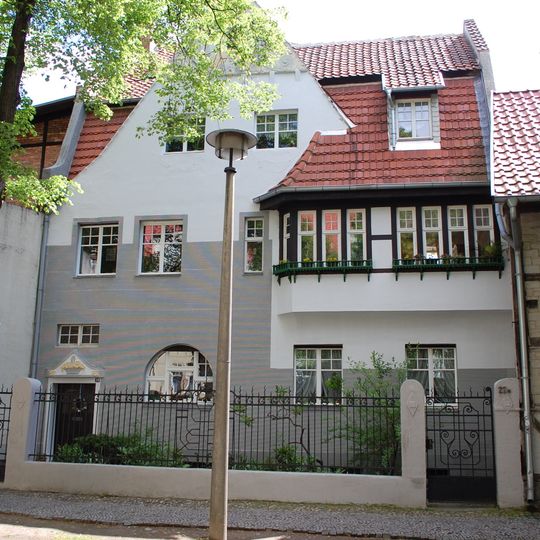 Adelheidstraße 22