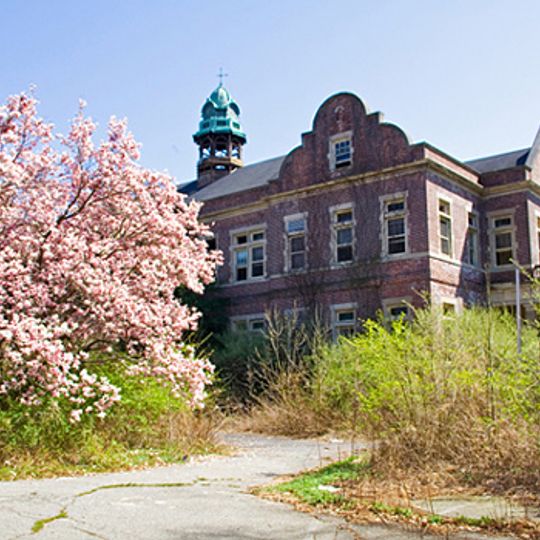 Pennhurst State School and Hospital