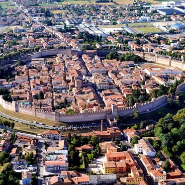 Venedik dışında Veneto bölgesi: sanat kentleri, Dolomitler ve karakteristik köyler