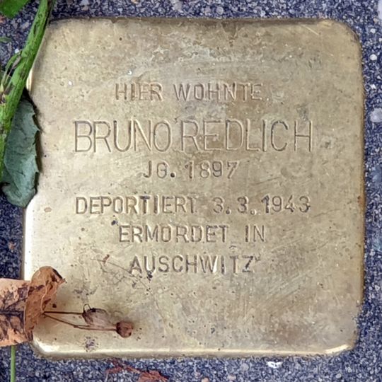 Stolperstein en memoria de Bruno Redlich