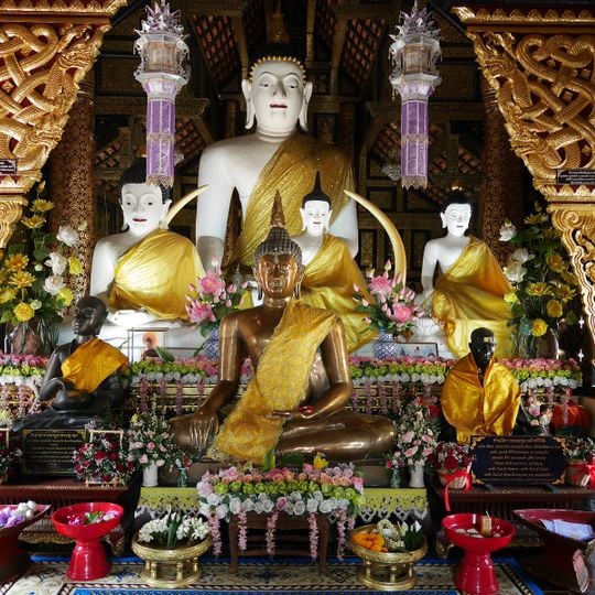 Wat Inthakin Sadue Muang