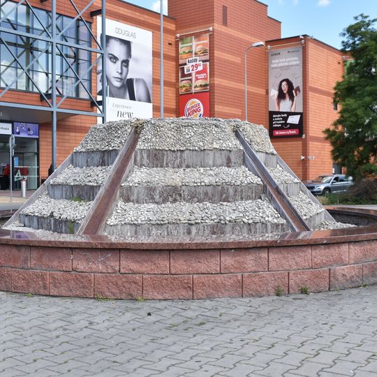 Kašna u obchodního centra Plzeň Plaza
