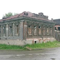 Дом бухгалтера Ловцова, одноэтажная, каменная (Касли)