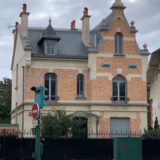 Maison, 70 rue du Docteur-Decorse