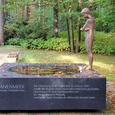 Plastik Tränenmeer, Heidefriedhof Dresden
