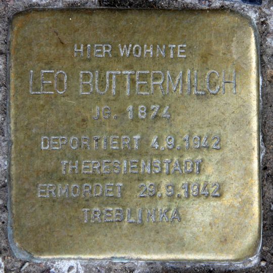 Stolperstein en memoria de Leo Buttermilch