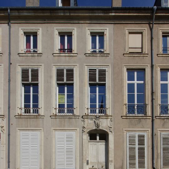 Immeuble, 30 place de la Carrière