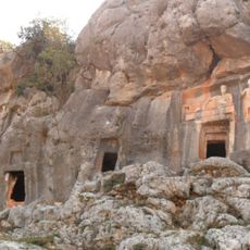 Çanakçı rock tombs