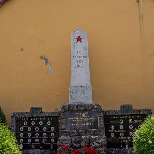 Pomník obětem světových válek a vojákům Rudé armády