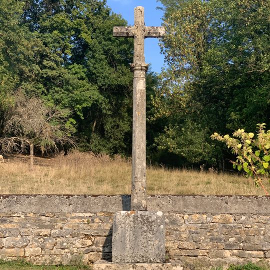 Cemetery cross of Salavre