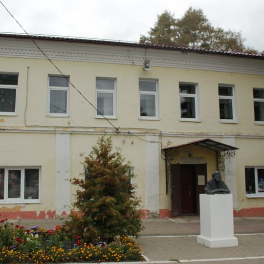 Купеческий дом с магазином