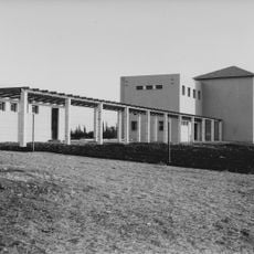 Ussishkin School