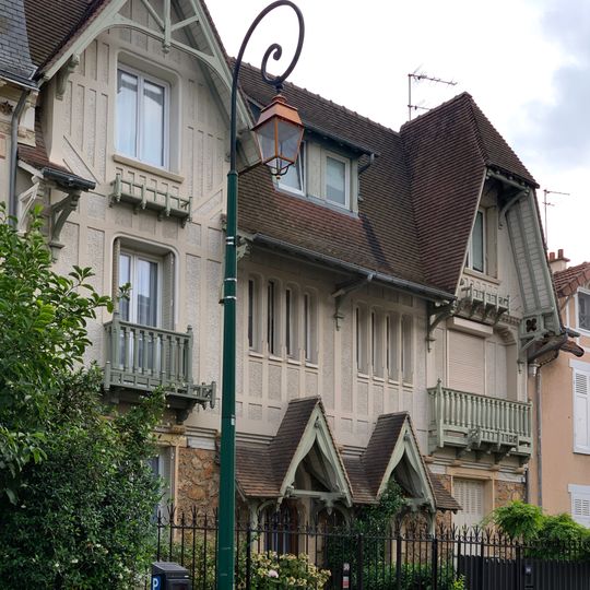Maisons jumelées, 28-30 rue du Docteur Decorse