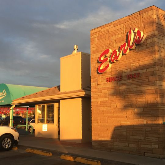 Earl's Family Restaraunt