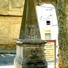Font pública del passeig de l'Església (Torroella de Montgrí)
