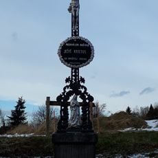 Kříž v Luční ulici