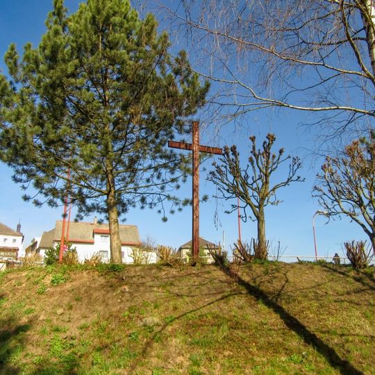 Dřevěný kříž ve Štítech na ulici Široká
