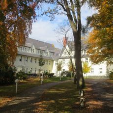 Wohn- und Stationshaus der Lungenheilstätte Glösa Lichtenauer Weg 1