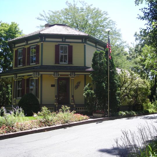 Octagon House