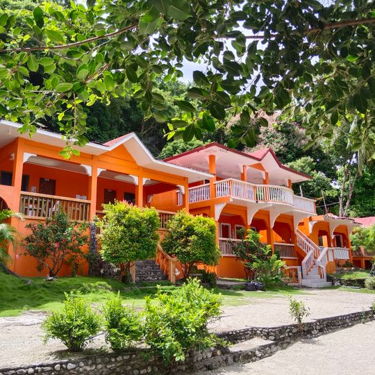 Pipisik Beach Resort