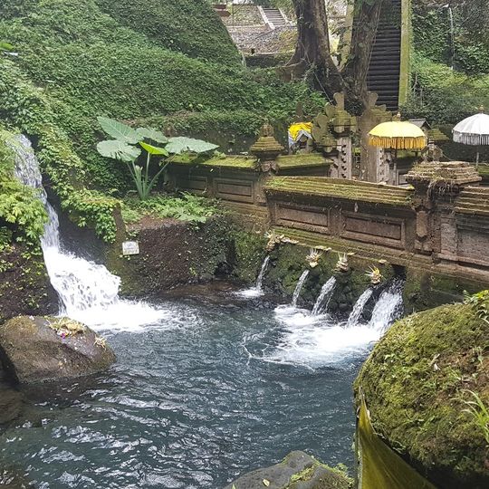 Mengening Tampak Siring