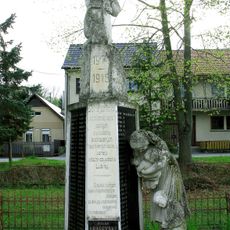 Pomník padlým v I. a II. sv. v. , súsošie