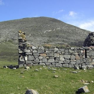 Chapel (on site of broch), Rubh' an Teampuill, Toe Head