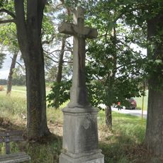 Kříž na křižovatce severně od Kojatína