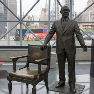 Jacob K. Javits statue, New York