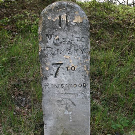 Milestone, Bratley Arch