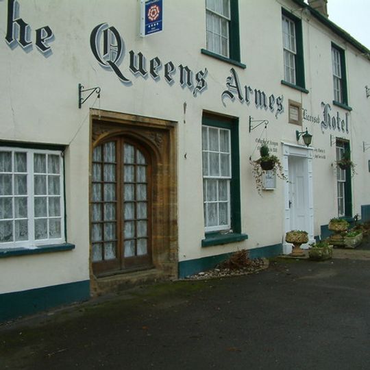 Queen's Armes Hotel