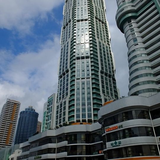 Tour Ryomyong 55 étages 210 mètres