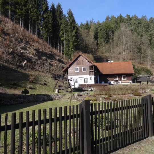 Trávníček ev. č. 11