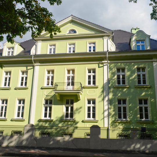 Willa Karla Jansona, ob. budynek użyteczności publicznej