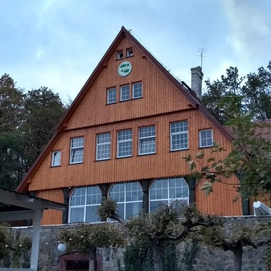 Dom Wycieczkowy PTTK "Harcówka"