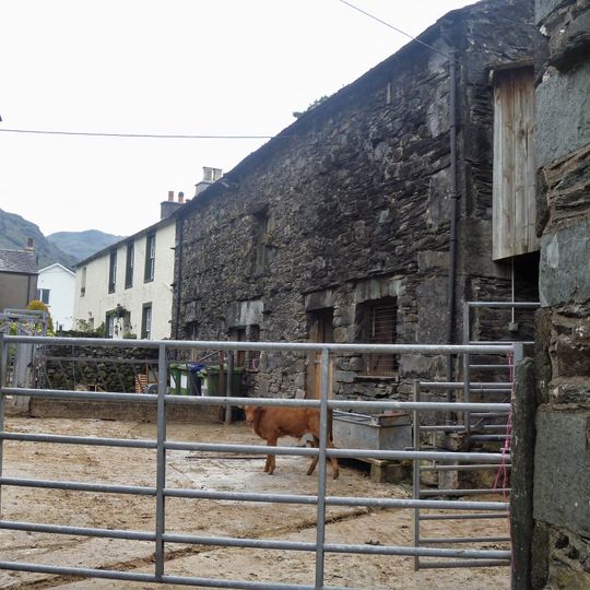 Nook Cottage  Nook Farmhouse With Adjoining Barn