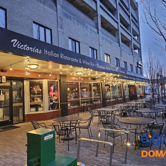 Victoria's Ristorante & Wine Bar
