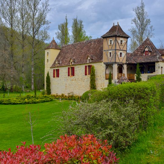 Maison aux pigeonniers