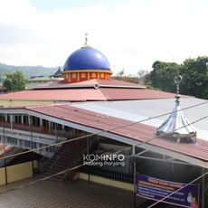 Masjid Zu'ama Jembatan Besi