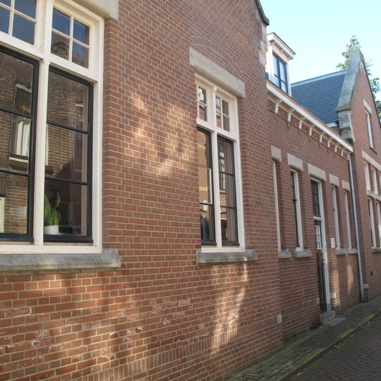 Pastorie met consistorie